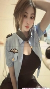 三点粉月月