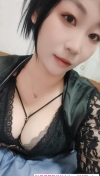 大奶露露