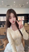 大胸嫩妹小静